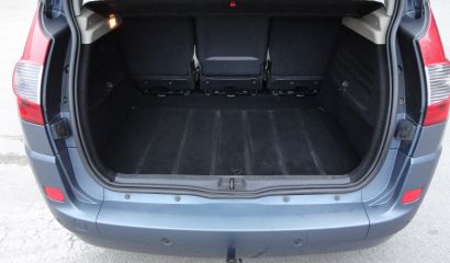renault-scenic-ii-bw-265-yp-9-1539857194.JPG