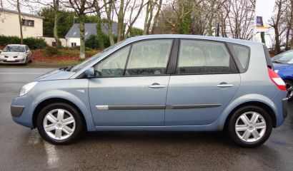renault-scenic-ii-ph1-847acc29-5-1482500491.JPG
