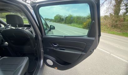 renault-scenic-iii-ph-2-dx-479-qf-12-1743771420.JPG