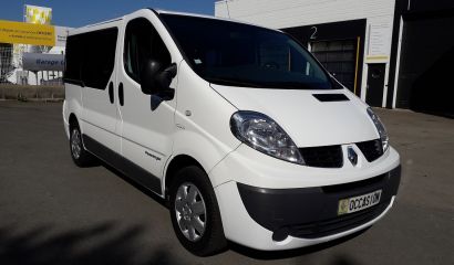 renault-trafic-passenger-dc-787-wh-1-1563175258.jpg