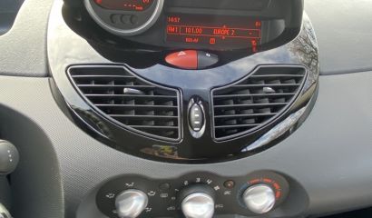 renault-twingo-ii-t809hj-23-1736440190.JPG