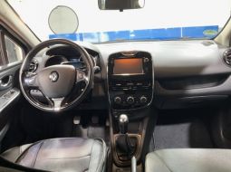 renault-clio-iv-stcb554-14-1789981667.jpg