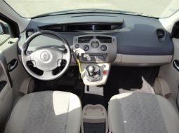 renault-grand-scenic-cs-036-zc-13-1470907433.JPG