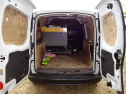 renault-kangoo-dm-421-vt-9-1474907105.JPG