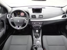 renault-megane-iii-ph2-cy306kj-7-1470305454.JPG