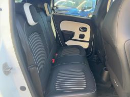 renault-twingo-iii-ze-gf-790-mp-3-1790760309.jpg