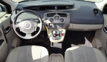 renault-grand-scenic-cs-036-zc-13-1470907433.JPG